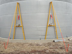 A Frame Farm Bin Jacks